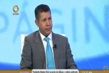 ¡SÉPALO! Así le respondió Henri Falcón a un tuitero que lo criticó por hacer política “en el mismo bando que Chávez”