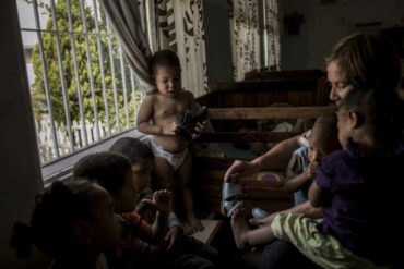 ¡DESGARRADOR! Madres venezolanas entregan a sus niños a orfanatos por no poder alimentarlos (+Fotos)