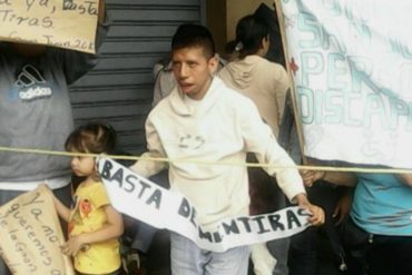 ¡ENTÉRESE! En la plaza O’Leary protestaron para exigir viviendas (+Fotos)