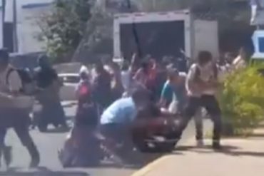 ¡VÉALO! En cuestión de segundos: Así saquearon un camión de galletas en Maracaibo (+Video)