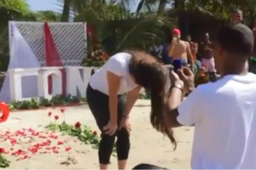 ¡VEA! El «otro video»de Danry Vásquez: La romántica pedida de mano en la playa (+ Flores + romance -golpes)