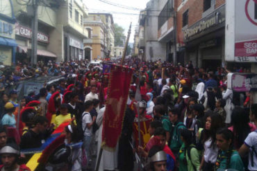 ¡VEA! Merideños participaron este #26Mar en el tradicional Viacrucis de La Montaña en Mérida (+Fotos)