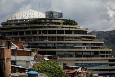 ¡SE LO CONTAMOS! Así es El Helicoide, la “casa de los horrores” donde el chavismo tortura a opositores