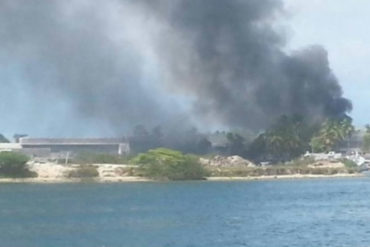 ¡ALERTA! Reportan incendio en Base Naval Agustín Armario en Puerto Cabello (+Fotos)