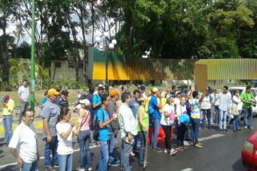 ¡TERRIBLE! En el Día Mundial del Agua reportan protesta por falta del líquido vital en Carabobo (+Fotos)