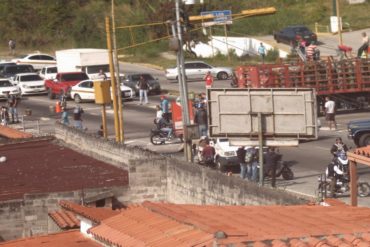 ¡ATENCIÓN! Este #16Mar manifestantes de Mérida retuvieron un camión para exigir distribución de gas doméstico (+Fotos)