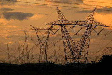 Colombia suministrará energía eléctrica a Venezuela a través del estado Táchira