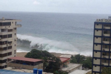 ¡IMPORTANTE! Protección Civil mantiene monitoreo de costas venezolanas por mar de fondo (+Video)