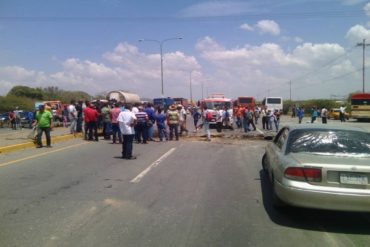 ¡ÚLTIMA HORA! Habitantes de Barquisimeto protestan este #8Mar por falta de comida y gas