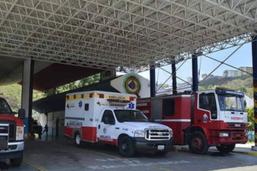 ¡INCREÍBLE! Bomberos piden cola para atender emergencias en Carayaca