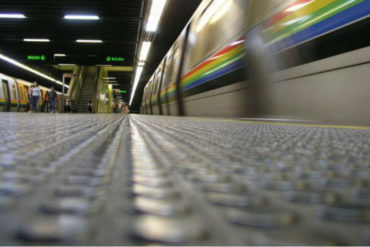 ¡QUÉ MIEDO! Fuerte explosión paraliza estación Miranda del Metro de Caracas (+reportes)