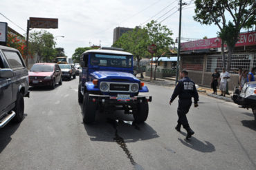 ¡TERRIBLE! Niña de 9 años murió arrollada luego de bajarse de un autobús en Vargas (el culpable entró en pánico en plena vía)