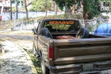 ¡HECHO EN REVOLUCIÓN! En cajas de cartón y bolsas los trujillanos entierran a sus muertos