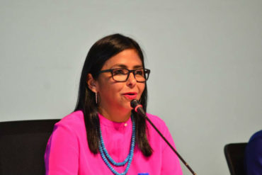 ¡AH, OK! Delcy Rodríguez propone crear un nuevo “Carnet de la Patria” para empresarios