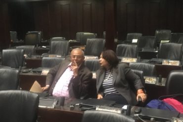 ¡MÍRELOS! Estos fueron los diputados chavistas que se aparecieron en la AN para debatir antejuicio contra Maduro (+Videos)