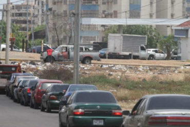 ¡KILOMÉTRICAS! Por cuarto día: Así de largas son las colas en Zulia para surtir gasolina (+Fotos)