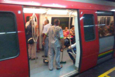 ¡TERRIBLE! Murió una persona en el Metro de Caracas tras fallar cierre de puertas en estación Artigas