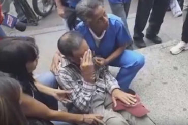 ¡ATENTOS! Paciente epiléptico se desmayó durante protesta de gremios de la salud en JM de los Ríos (+Video)