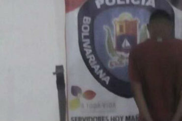 ¡CRIMINAL! En Maracaibo detuvieron a un hombre que atracaba con un machete