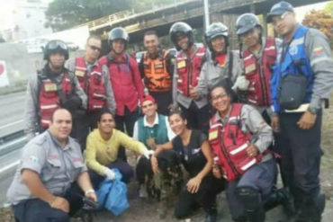 ¡UNA NUEVA OPORTUNIDAD! Rescataron a un perro que fue presuntamente lanzado al río Guaire (+Fotos)
