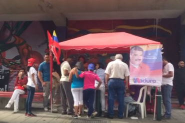 ¡SUSTO! Hugo Chávez resucitó en este punto rojo para darle un poco de vida a la movida roja (+Video)