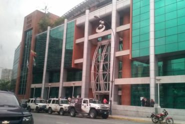 ¡ATENCIÓN! Este #4May reportan presencia de funcionarios policiales en las instalaciones de Ciudad Banesco, Bello Monte