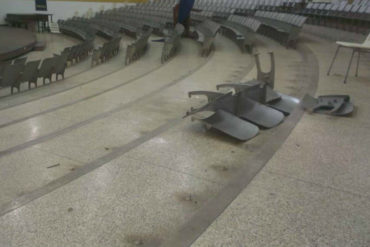 ¡INSÓLITO! Hampa dejó sin butacas el auditorio de la  UDO – Anzoátegui (+Fotos)