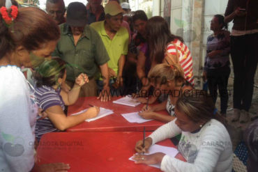 ¡MÍRELO USTED MISMO! Voto con carnet de la Patria y consignas oficialistas marcaron inicio de jornada electoral en Carabobo (+Video +Fotos)