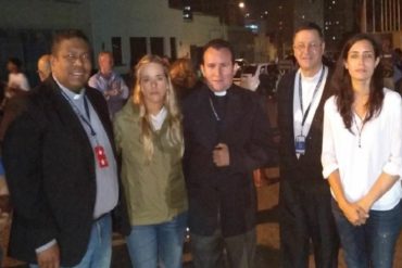 ¡ENTÉRESE! Comisión del episcopado acudió a El Helicoide para constatar situación de los presos políticos (+Video)