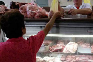 ¡QUÉ DECADENCIA! Venezolanos se alimentan a punta de granos y pescado ante la escasez de carne