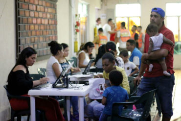 ¡SOLIDARIOS! Venezolanos en Colombia comienzan a recibir ayuda alimentaria de la ONU