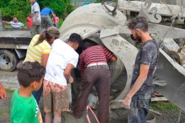 ¡VANDALISMO! Saquearon un camión cargado de cemento en Barquisimeto