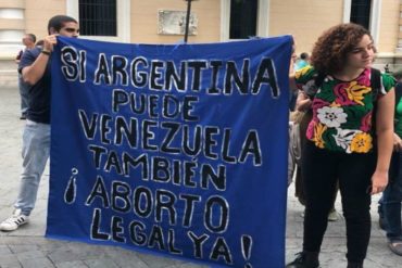 ¡VEA! Exigen a la ANC legalizar el aborto: “Si el papa fuera mujer, el aborto sería ley”