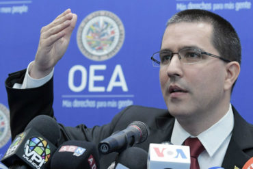 ¡ASÍ LO DIJO! Arreaza insiste en que este #27Abr Venezuela estará fuera de la OEA (Los diplomáticos regresarán al país +Videos)