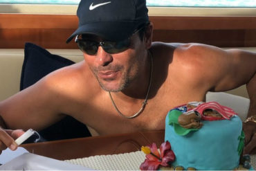 ¡MUCHACHOOO! Chayanne cumplió 50 años y en estas fotos demuestra que está mejor que 2 de 25 (IMÁGENES)