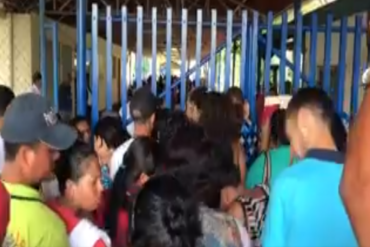 ¡SE REPITE LA HISTORIA! Nicaragüenses acuden masivamente a extranjería para abandonar su país (+Video)