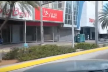 ¡DESOLADA! Así luce la popular avenida Santiago Mariño en Porlamar (el gobierno acabó con los comercios) (+Video)