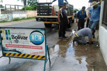 ¡QUÉ PELIGRO! Por ineficiencia de HidroBolívar una niña cayó en aguas residuales en San Félix (+Video del rescate)