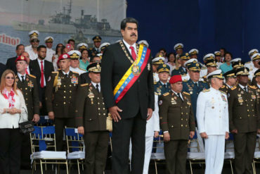 ¡NO PUEDE OCULTAR EL MIEDO! Maduro en desfile por el Natalicio del Libertador: Jamás sucumbimos ante presiones imperialistas, seremos libres (+Video)