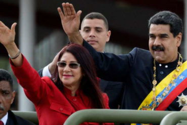 ¡QUÉ EMPALAGOSO! El cursi mensaje de Maduro a la “Cilita de su corazón” por su quinto aniversario de boda (+Foto besuquéandose)