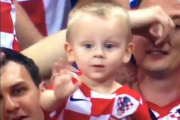 ¡QUÉ TIERNO! Conozca al bebé croata que se robó todas las miradas en la final del Mundial (+Fotos + Que se vengan los “awww”)