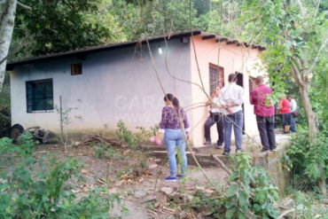 ¡INSEGURIDAD DESBORDADA! A puñaladas mataron a policía frente a su casa para robarle dinero en efectivo