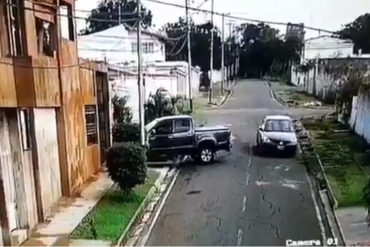 ¡QUÉ MIEDO! Captan momento que delincuentes roban camioneta de una mujer en Puerto Ordaz (+Video)