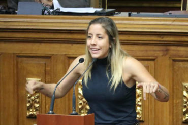 ¡FIRME! «Este partido prefiere morir sin un centavo en el bolsillo pero con valores”: Rafaela Requesens reitera compromiso con PJ (+Video)