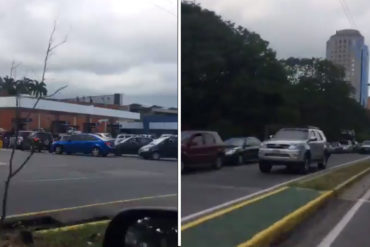 ¡DESESPERO! Mira la cola kilométrica que hacen los conductores de Carabobo para surtir gasolina este #18Ago (+Video)