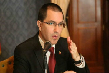 ¡QUIÉN LO DIRÍA! Arreaza se reunió con diplomático de EEUU para pedirle «apoyo» por atentado contra Maduro