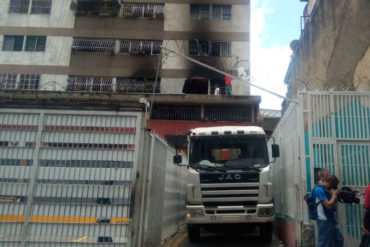 ¿CASUALIDAD? Gobierno “remodela” rápidamente uno de los edificios afectados por explosión de dron (les mandó el Barrio Tricolor)