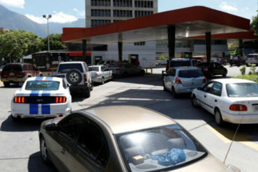 ¡SIGUE EL CAOS! Largas colas en todo el país ante incertidumbre por el nuevo precio de la gasolina (Fotos+Videos)