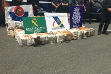 ¡ENTÉRESE! Llevaron a Gran Canaria embarcación con 2.500 kilos de cocaína procedente de Venezuela (fue interceptada en el Atlántico)