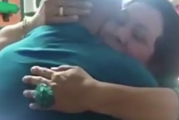 ¡EMOTIVO! Después de 7 meses en Colombia este zuliano le dio tremenda sorpresa a su mamá el día de su cumpleaños (+Video)